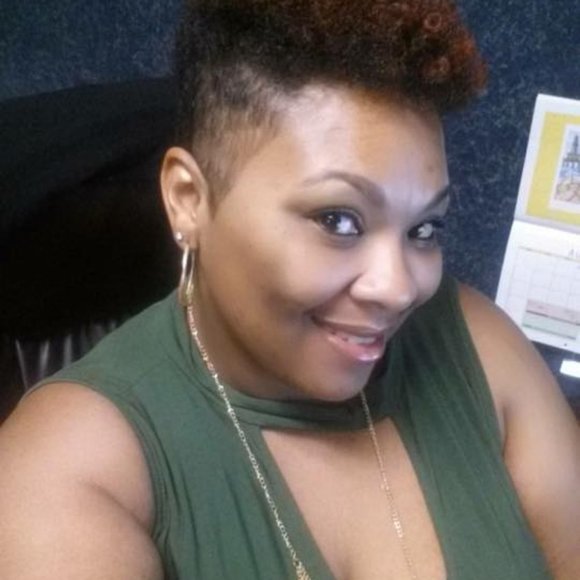 Meet your Posher, Trisha - Picture 2 of 4